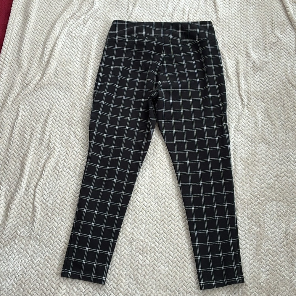 Black and White Plaid Leggings